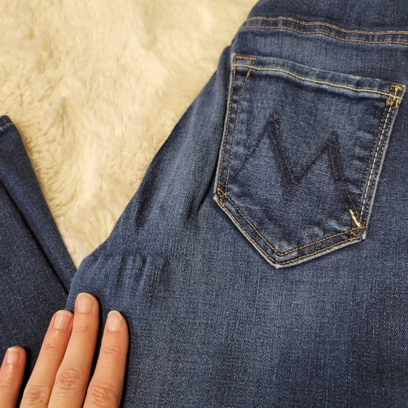 Mother Jeans High Waisted Looker Ankle in Up Your Alley Up Your Alley - Picture 4 of 10